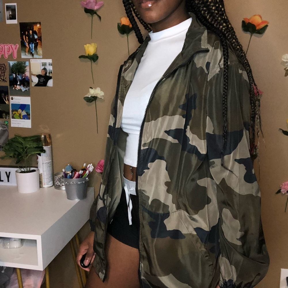 Wild fable camo windbreaker